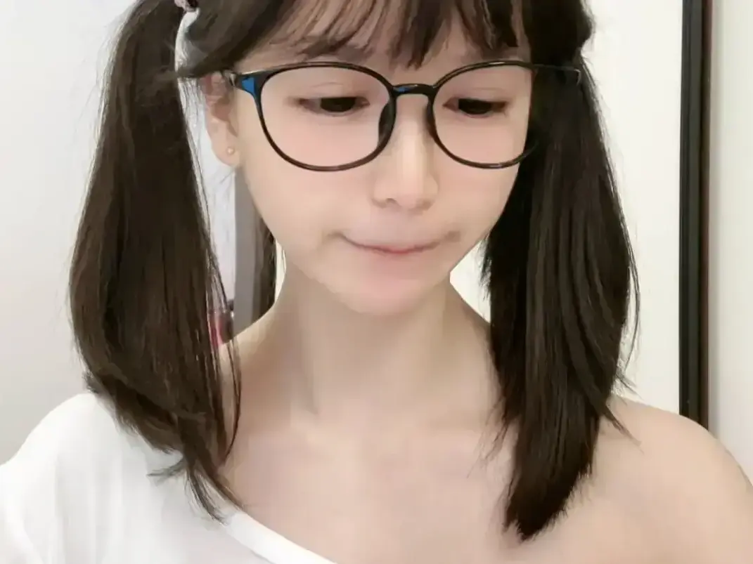 《天才交易员萌小栖》咯咯哒vlog原视频无删减全集免费畅播 - 萌小栖高清资源值得二刷细品纯净观影沉浸感拉满
