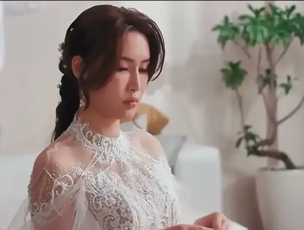 《苏畅-小凤新婚》完整未删减版4K高清画质-艾熙倾情演绎怀旧台味风情-夸克网盘资源免费下载苏畅-小凤新婚-星辰影院免费在线观看