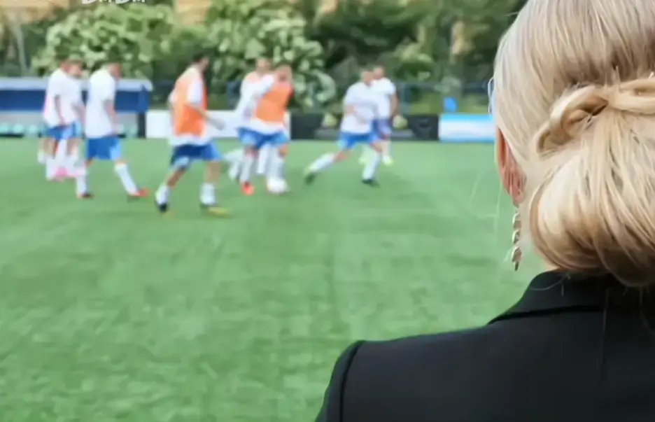 法国电影《Footballers Moms》足球队的女老板们免费在线观看完整版-Footballers Moms高清完整版全集资源